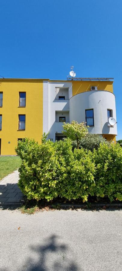 Oaza Klara Karlovac Exterior foto